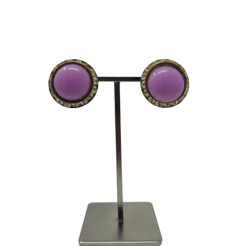 Vintage 1980s clip-on button earrings with lavender cabochon centers